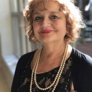 Meet your Posher, Michele